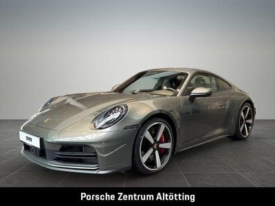 Neu Porsche 911 Carrera 4S 480 PS (353 kW) 2025 Grün