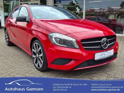 Gebraucht Mercedes A200 Style 156 PS (114 kW) 2013 Jupiterrot  unilack Kleinwagen