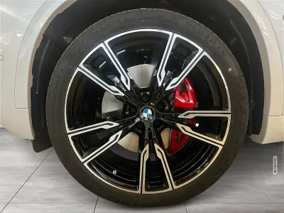 Neu BMW X5 M Sport Line 352 PS (258 kW) 2026 Weiß metallic SUV