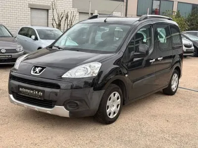 Gebraucht Peugeot Partner Tepee Tendance 120 PS (88 kW) 2012 Schwarz Van / Kleinbus