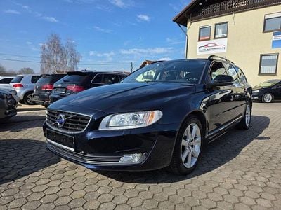 Gebraucht Volvo V70 Linje Svart 181 PS (133 kW) 2016 Blau Kombi