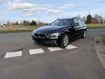 Gebraucht BMW 330 Sport Line 258 PS (189 kW) 2015 Schwarz Kombi