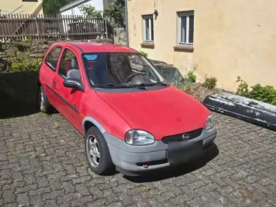 Gebraucht Opel Corsa Swing 54 PS (39 kW) 1997 Rot Kleinwagen
