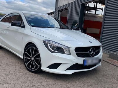 gebraucht Mercedes CLA180 -|Klimaanlage|Alufelgen|Bluetooth