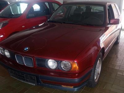 Rot Gebraucht 1993 BMW 518 Kombi | 1.700 €