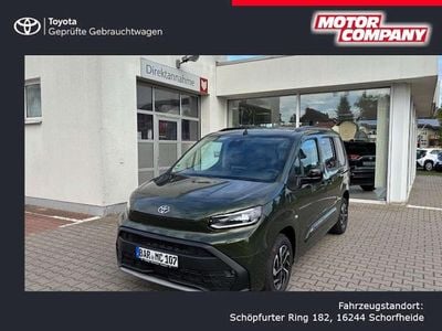 Grün Gebraucht 2024 Toyota Proace Verso City Kombi | 40.730 €
