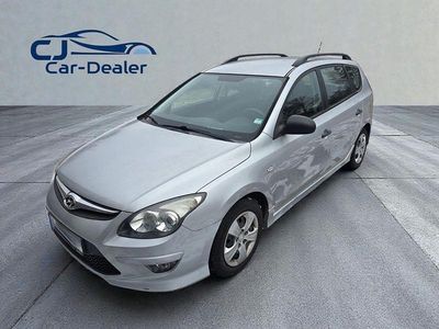 Gebraucht Hyundai i30 Classic 109 PS (80 kW) 2011 Silber Kombi