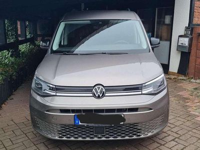 Second-hand VW Caddy Maxi Style 122 CP (89 kW) 2023 Bej Monovolum