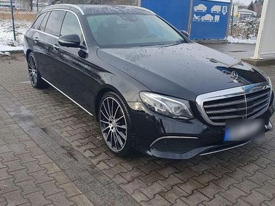 Gebraucht Mercedes E220 Exclusive 194 PS (142 kW) 2019 Schwarz Kombi