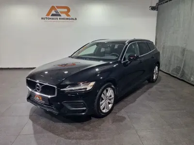 Gebraucht Volvo V60 Momentum 190 PS (139 kW) 2019 Schwarz Kombi