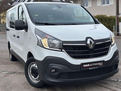 Weiß Gebraucht 2022 Renault Trafic Komfort Van / Kleinbus | 18.950 € (Guter Preis)