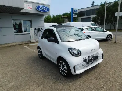 Gebraucht Smart ForTwo Coupé 60 kW (82 PS) 2022 Weiß Coupé