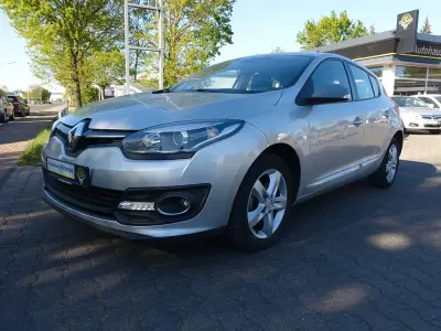 Gebraucht Renault Mégane III Initiale Paris 116 PS (85 kW) 2014 Silber Limousine