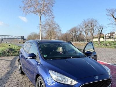 Gebraucht Ford Focus Business Edition 150 PS (110 kW) 2016 Blau Kombi