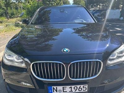 Schwarz Gebraucht 2015 BMW 730 M Sport Limousine | 22.900 € (Teuer)