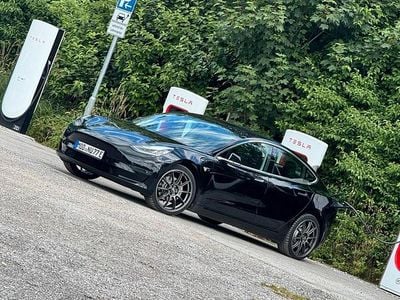 Schwarz Gebraucht 2019 Tesla Model 3 Long Range AWD Limousine | 16.500 € (Fairer Preis)