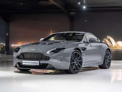 Aston Martin V12 Vantage
