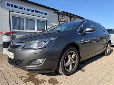Gebraucht Opel Astra Innovation 179 PS (131 kW) 2012 Grau Kombi