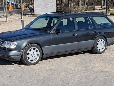 Gebraucht Mercedes E320 220 PS (161 kW) 1994 Schwarz Kombi