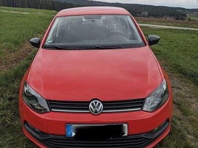 Rot Gebraucht 2016 VW Polo Trendline Kleinwagen | 4.900 € (Guter Preis)