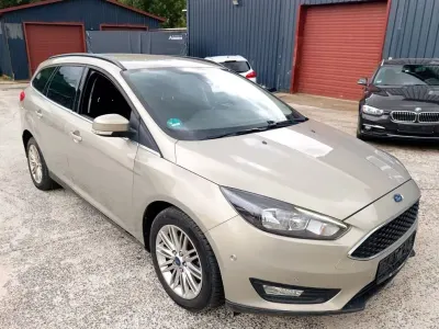 Gebraucht Ford Focus Cool & Connect 125 PS (91 kW) 2018 Silber Limousine