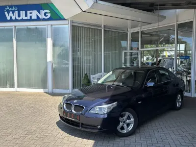 Gebraucht BMW 523 177 PS (130 kW) 2005 Blau Limousine