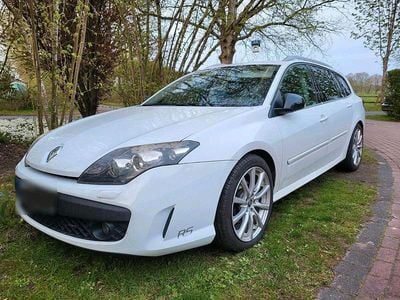 Second-hand Renault Laguna III 150 CP (110 kW) 2010 Alb Break