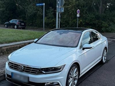 Gebraucht VW Passat R-line 150 PS (110 kW) 2016 Weiß Limousine