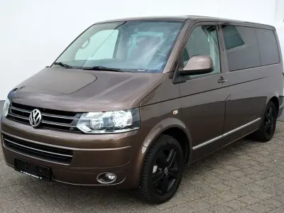Gebraucht VW Multivan Team 179 PS (131 kW) 2010 Braun Van / Kleinbus