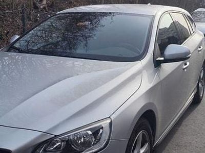 Gebraucht Volvo V60 Momentum 150 PS (110 kW) 2015 Silber Kombi