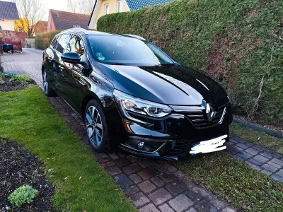 Second-hand Renault Mégane GrandTour Bose Edition 132 CP (97 kW) 2017 Negru Break
