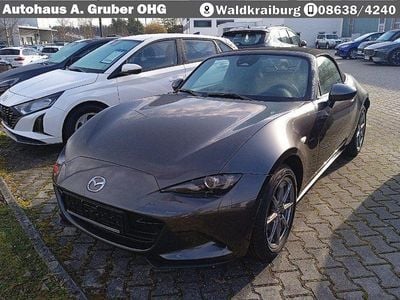 Neu Mazda MX5 Exclusive 132 PS (97 kW) 2026 Machine gray Cabrio