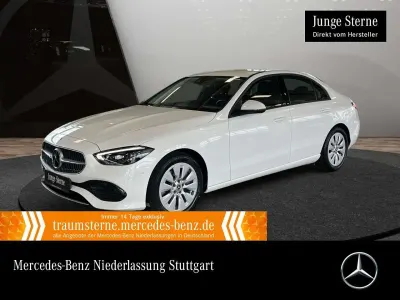 Gebraucht Mercedes C220 200 PS (147 kW) 2023 Weiß Limousine