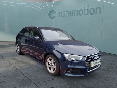 Gebraucht Audi A3 Sportback Sport 116 PS (85 kW) 2018 Blau Kleinwagen