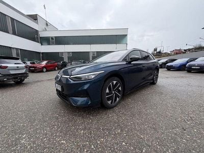 Gebraucht VW ID.7 Pro 210 kW (286 PS) 2024 Blau Kombi