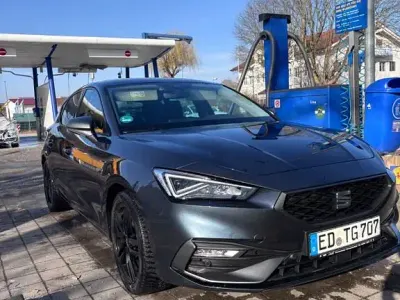 Gebraucht Seat Leon FR 131 PS (96 kW) 2020 Schwarz Limousine