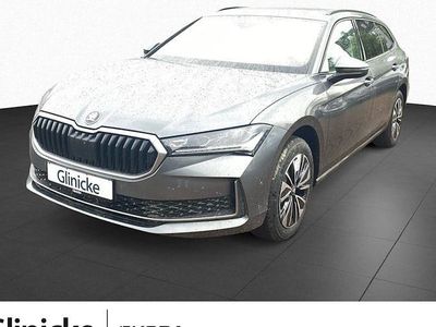 Grau Neu 2025 Skoda Superb Selection Kombi | 39.890 € (Superpreis)