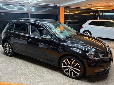 Gebraucht VW Golf VII Highline 150 PS (110 kW) 2017 Schwarz Limousine