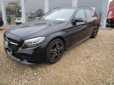 Używany Mercedes C300 AMG line 258 KM (189 kW) 2018 Czarny Sedan/Limuzyna