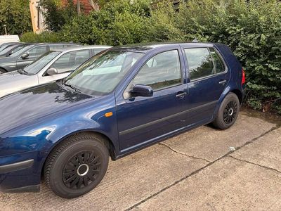 VW Golf IV