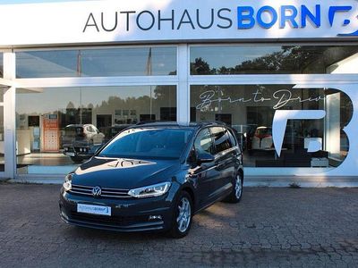 Grau Gebraucht 2023 VW Touran Comfortline Van / Kleinbus | 31.600 € (Etwas zu teuer)