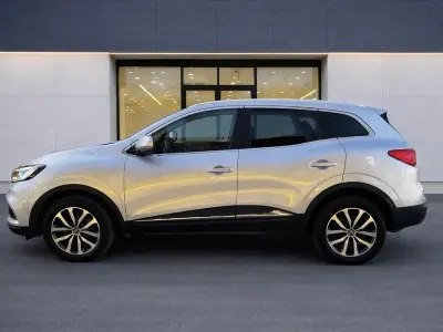 Gebraucht Renault Kadjar Equilibre 140 PS (102 kW) 2021 Silber SUV