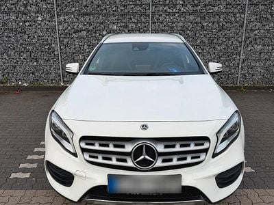 Gebraucht Mercedes GLA200 Style 136 PS (100 kW) 2019 Weiß SUV