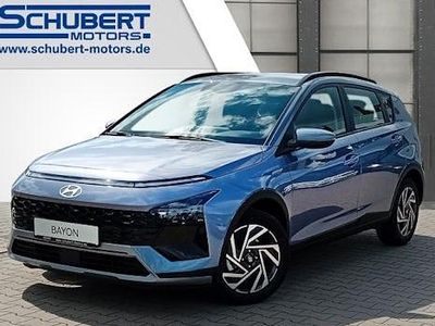 Meta blue / mic Gebraucht 2025 Hyundai Bayon Trend SUV | 24.350 € (Teuer)
