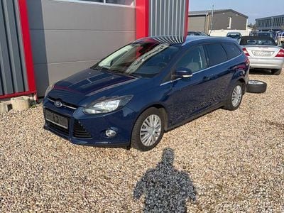 Gebraucht Ford Focus Titanium 140 PS (102 kW) 2011 Blau Limousine