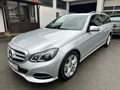 gebraucht Mercedes E250 T AVANTGARDE 4MATIC - LEDER LED PANO AHK