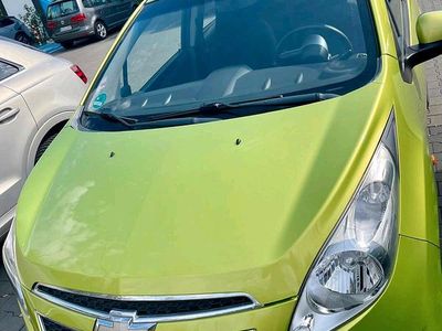 Begagnad Chevrolet Spark 68 HK (50 kW) 2012 Grön Halvkombi