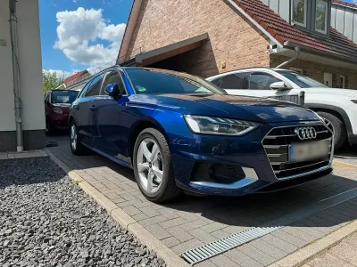 Używany Audi A4 Advanced Plus 163 KM (119 kW) 2021 Niebieski Kombi