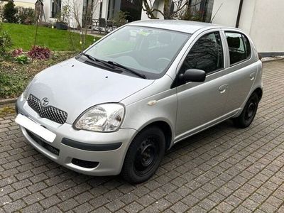 gebraucht Toyota Yaris 1.0 TÜV Neu (03/26)