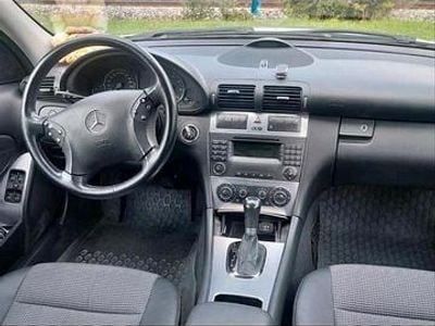 Mercedes C180